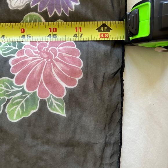 Yves Saint Laurent Silk Chiffon Large SCARF Snake Love 48" X 48" - Picture 5 of 15